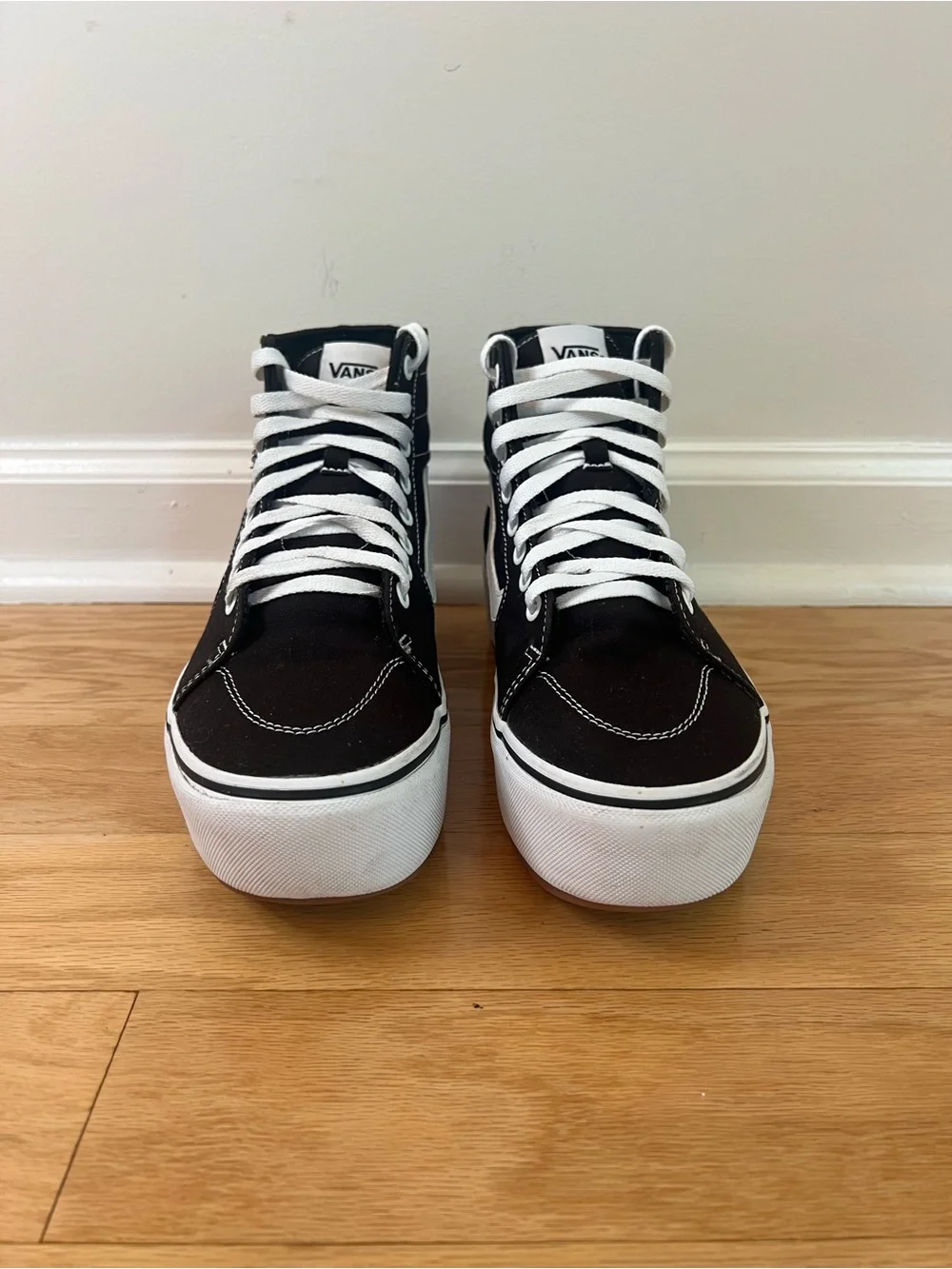 NWOT Vans Filmore Hi Tapered Platform ST Women’s Sneakers